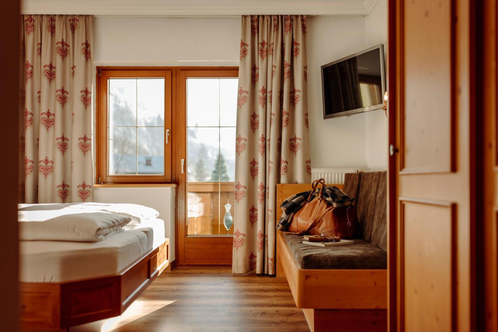 Hotel Lerch Sankt Johann im Pongau Exterior foto
