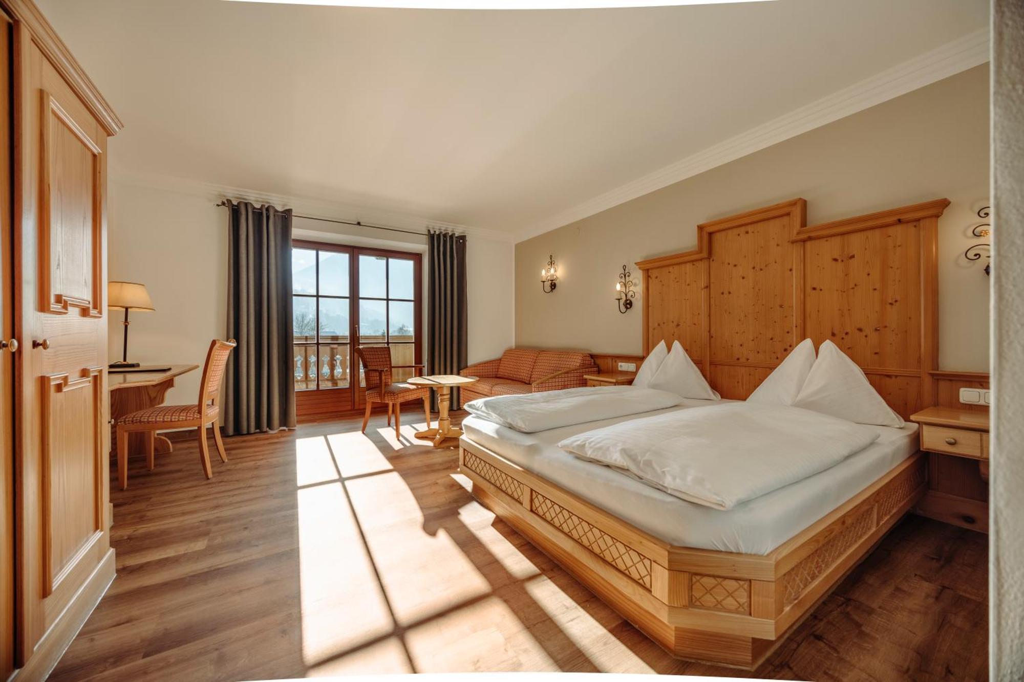 Hotel Lerch Sankt Johann im Pongau Exterior foto